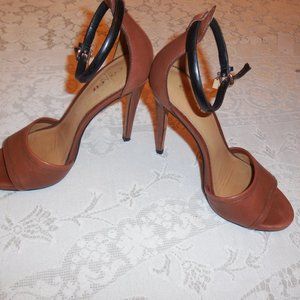 COACH Brown Leather Open Toe Ankle Strap Heels sz. 5.5B
